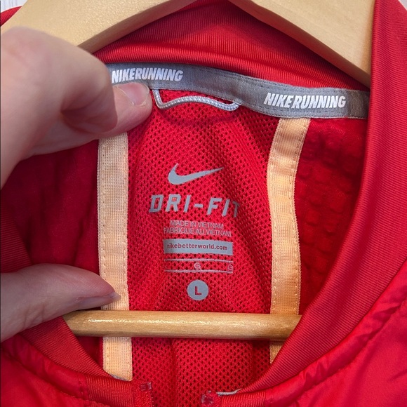 Nike Red Dri-Fit Running Jacket - Picture 2 of 6